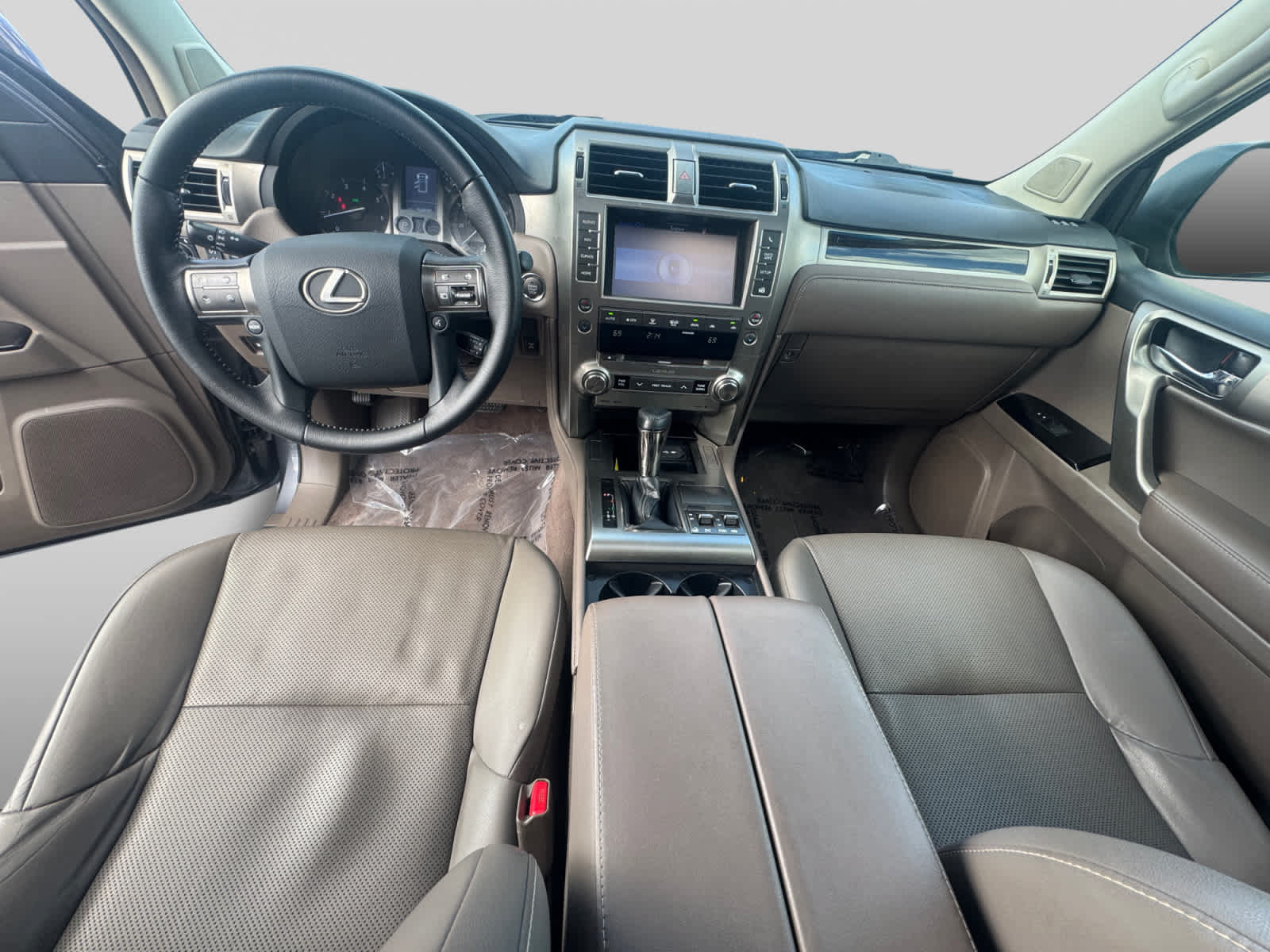 Used 2017 Lexus GX 460 w/ Navigation Package AWD/4WD image 14