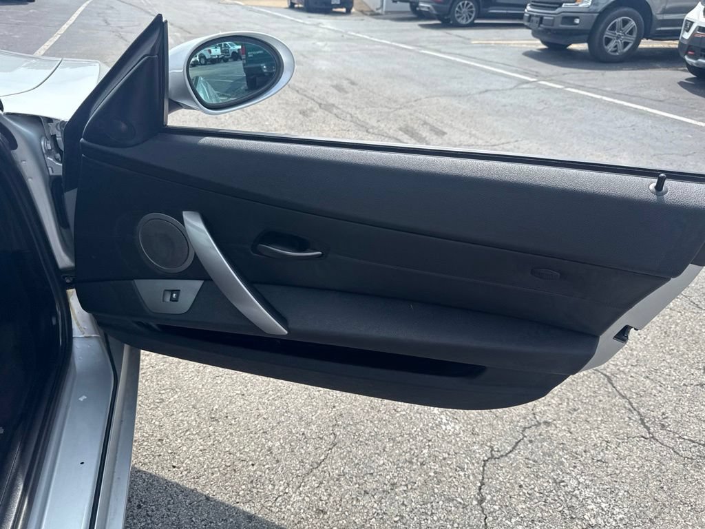 Used 2004 BMW Z4 2.5i RWD image 21