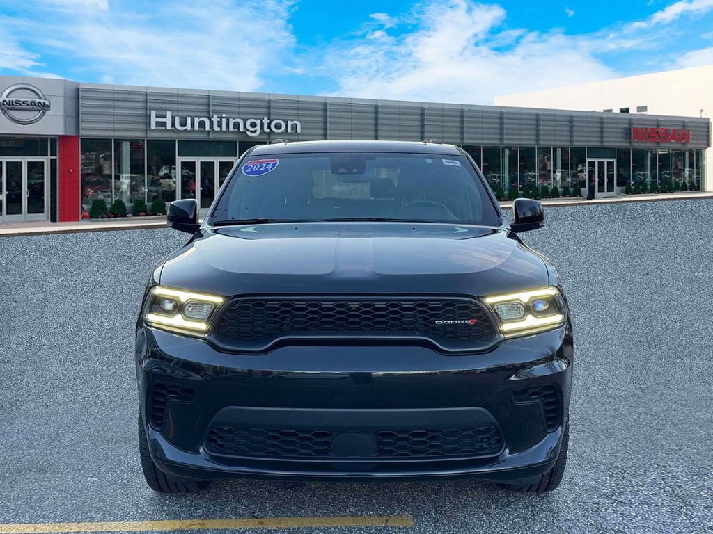 Used 2024 Dodge Durango GT image 2