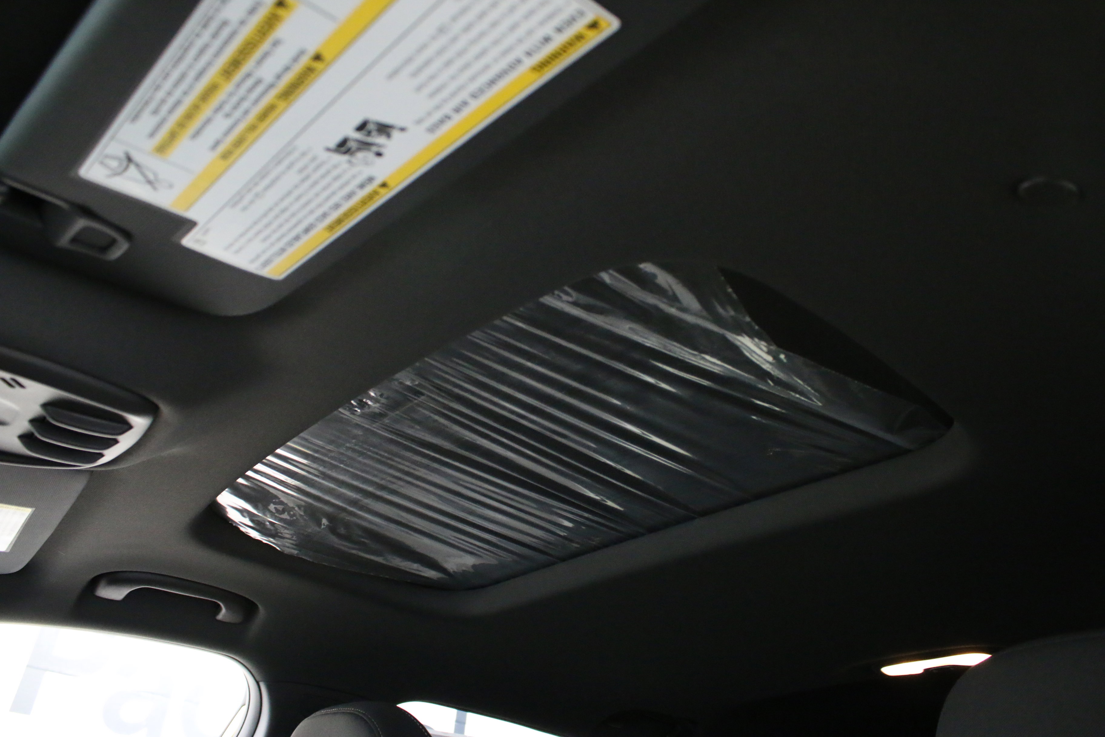 Certified 2024 Chevrolet Trax RS w/ Sunroof Package FWD image 25