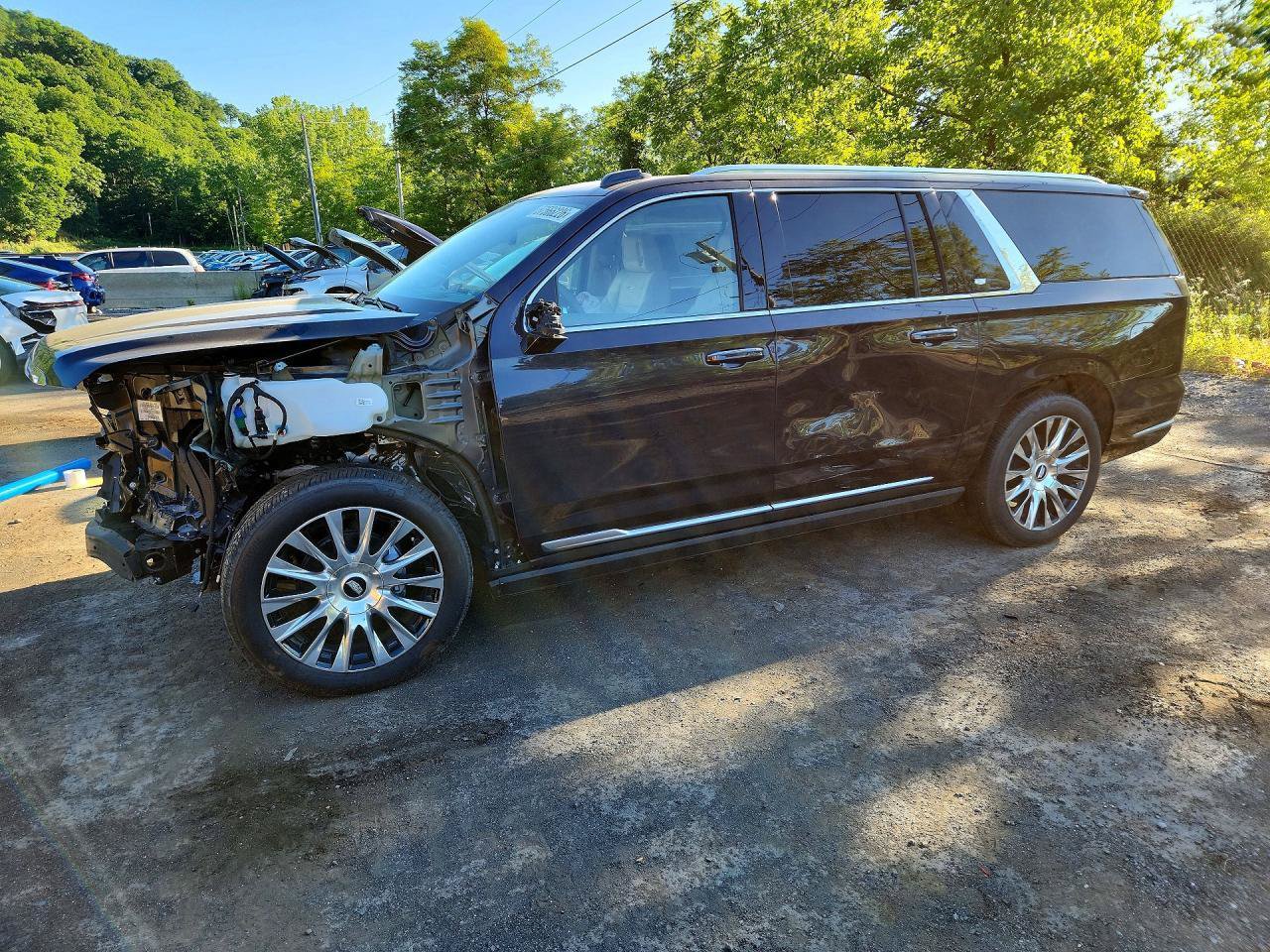 Used 2026 Cadillac Escalade ESV Platinum Luxury AWD/4WD image 3