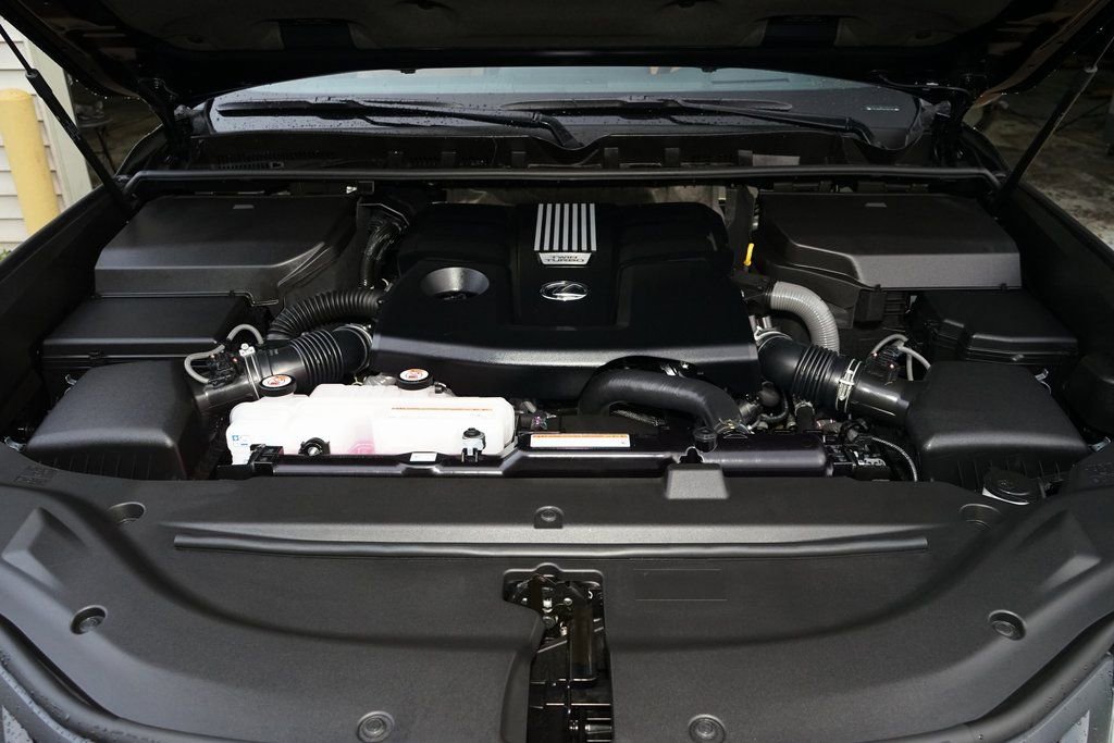 Used 2026 Lexus LX 600 4WD w/ Appearance Package image 37