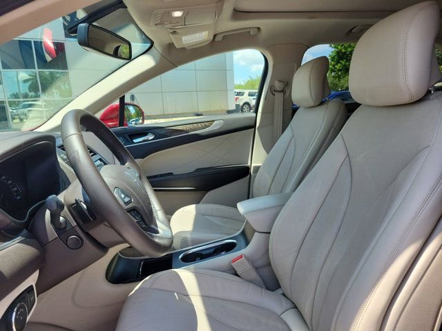 Used 2019 Lincoln MKC Reserve FWD image 25