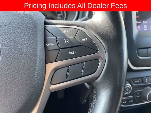 Used 2020 Jeep Cherokee Latitude w/ Cold Weather Group AWD/4WD image 25