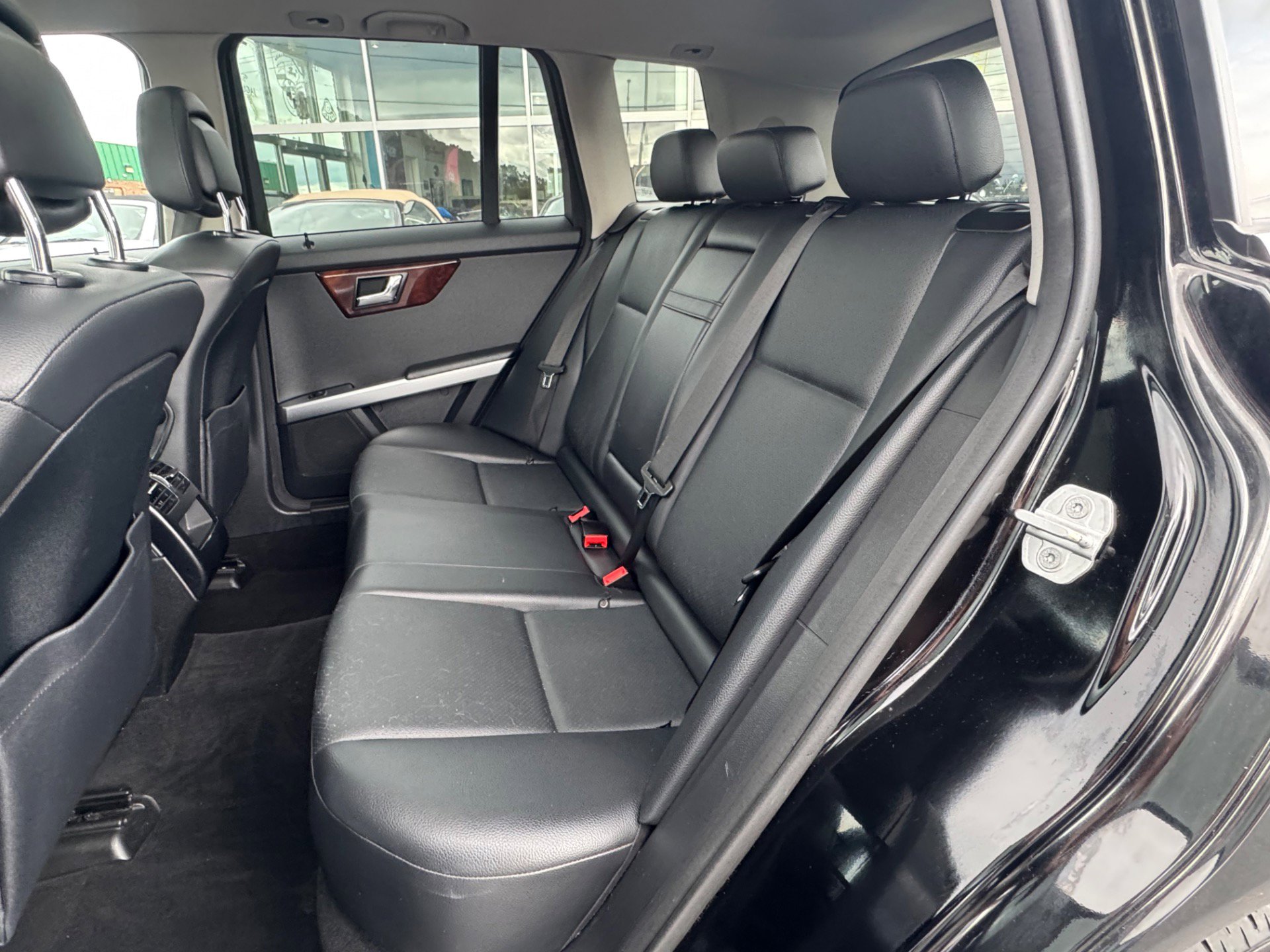 Used 2010 Mercedes-Benz GLK 350 4MATIC image 6