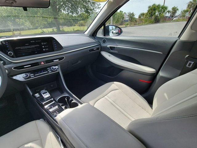 Used 2023 Hyundai Sonata SEL FWD image 3