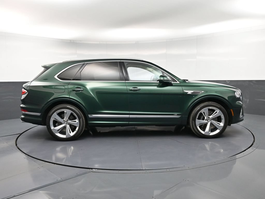Certified 2022 Bentley Bentayga AWD/4WD image 9