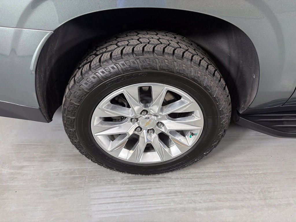Used 2023 Chevrolet Suburban Premier AWD/4WD image 11