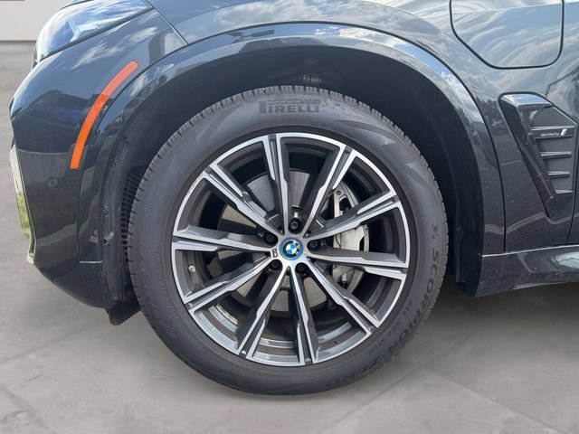 Certified 2024 BMW X5 xDrive50e w/ M Sport Package AWD/4WD image 14