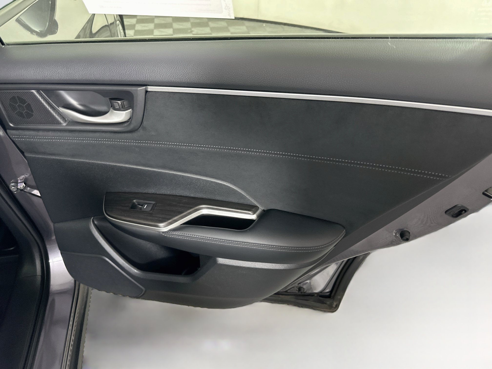 Used 2018 Honda Clarity Touring image 28