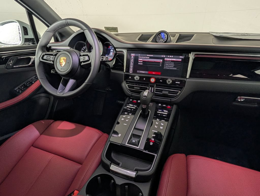 New 2026 Porsche Macan AWD/4WD image 22