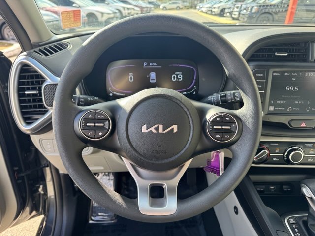 Certified 2023 Kia Soul LX image 23