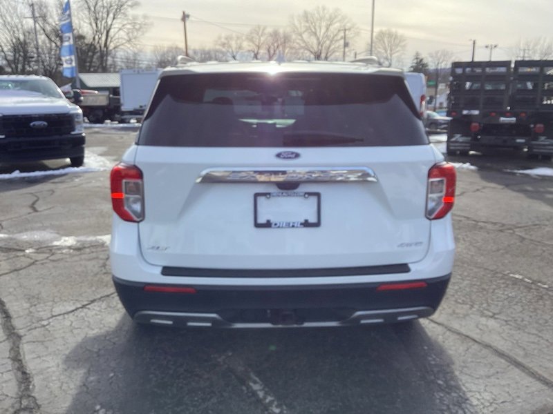 Used 2021 Ford Explorer XLT w/ Equipment Group 202A image 6