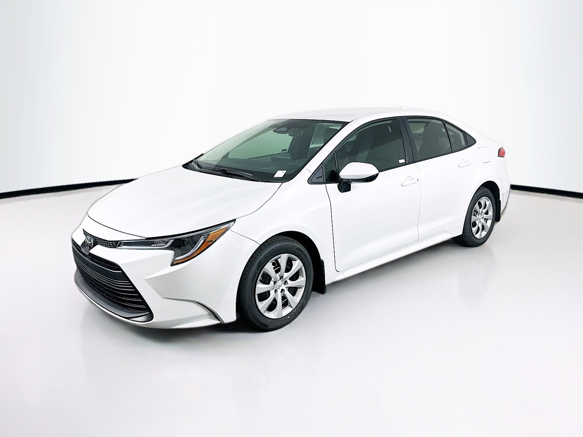 Used 2026 Toyota Corolla LE image 3