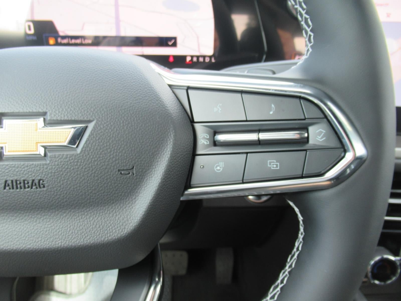 New 2027 Chevrolet Traverse LT w/ Driver Confidence Package FWD image 25