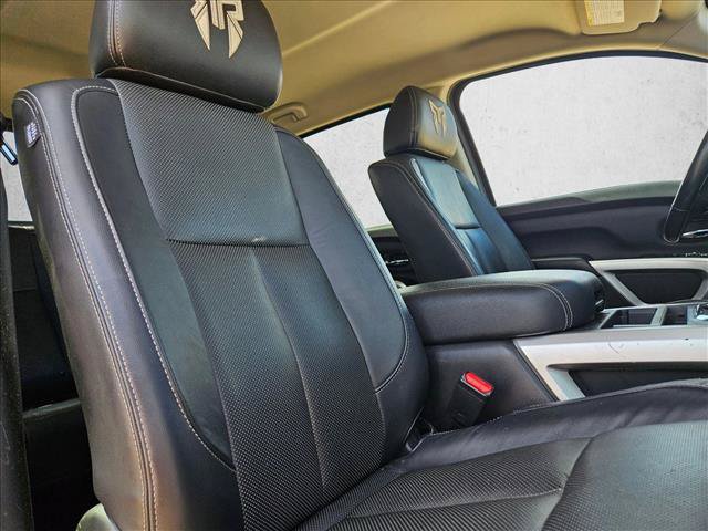Used 2021 Nissan Titan SV w/ SV Convenience Package AWD/4WD image 19