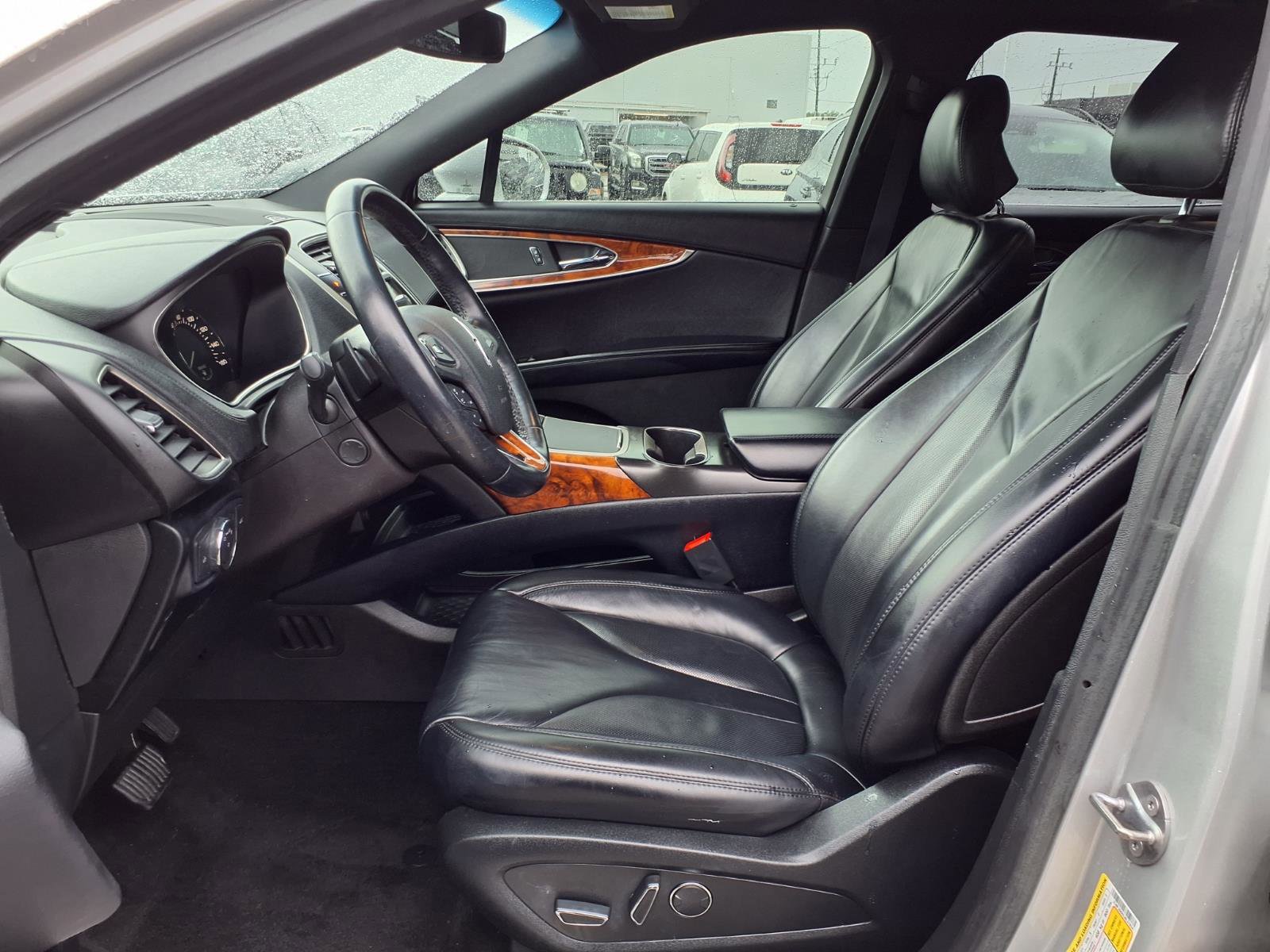 Used 2018 Lincoln MKX Select w/ Select Plus Package image 17