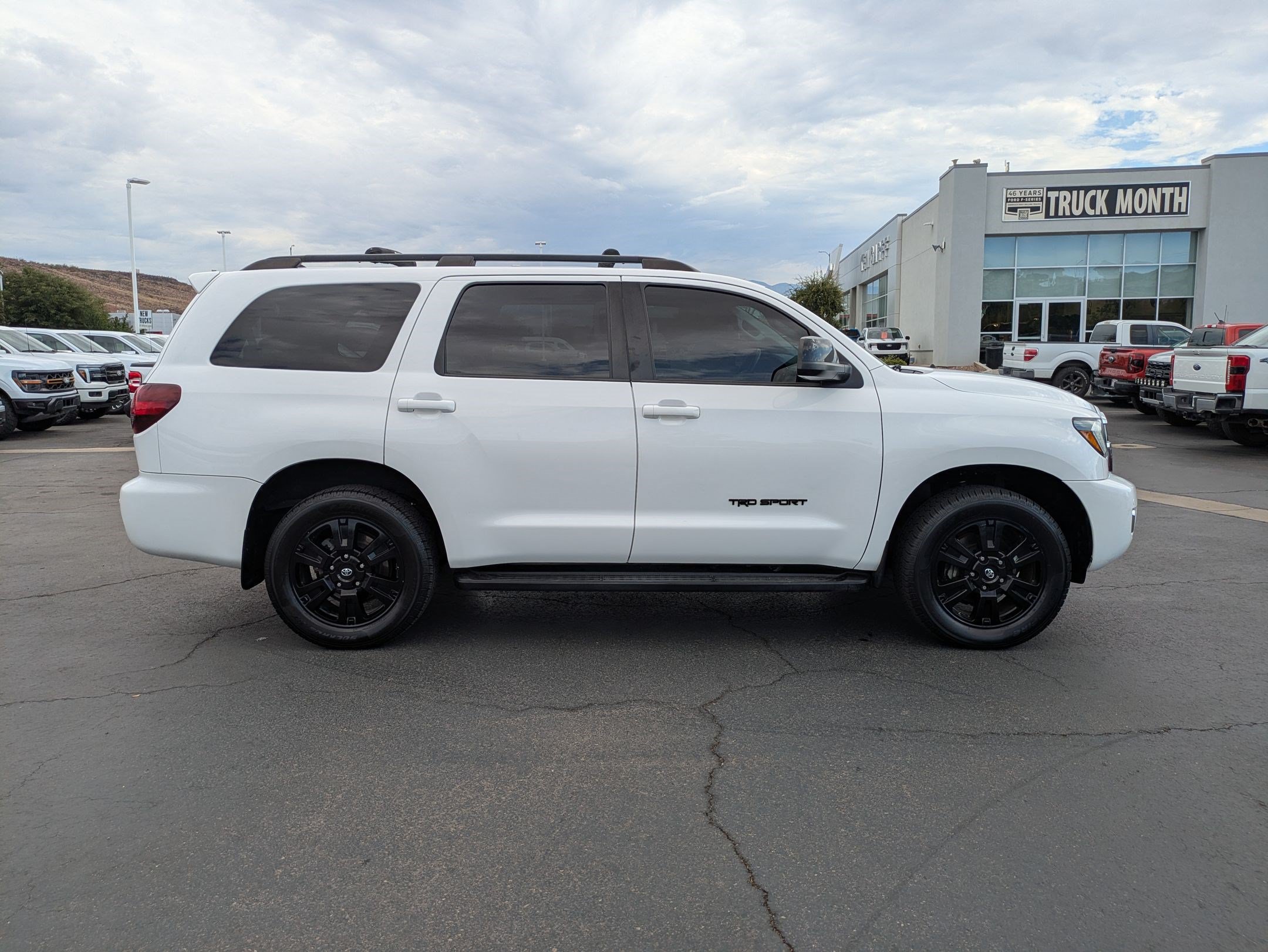 Used 2019 Toyota Sequoia TRD Sport w/ TRD Sport Premium Package AWD/4WD image 2