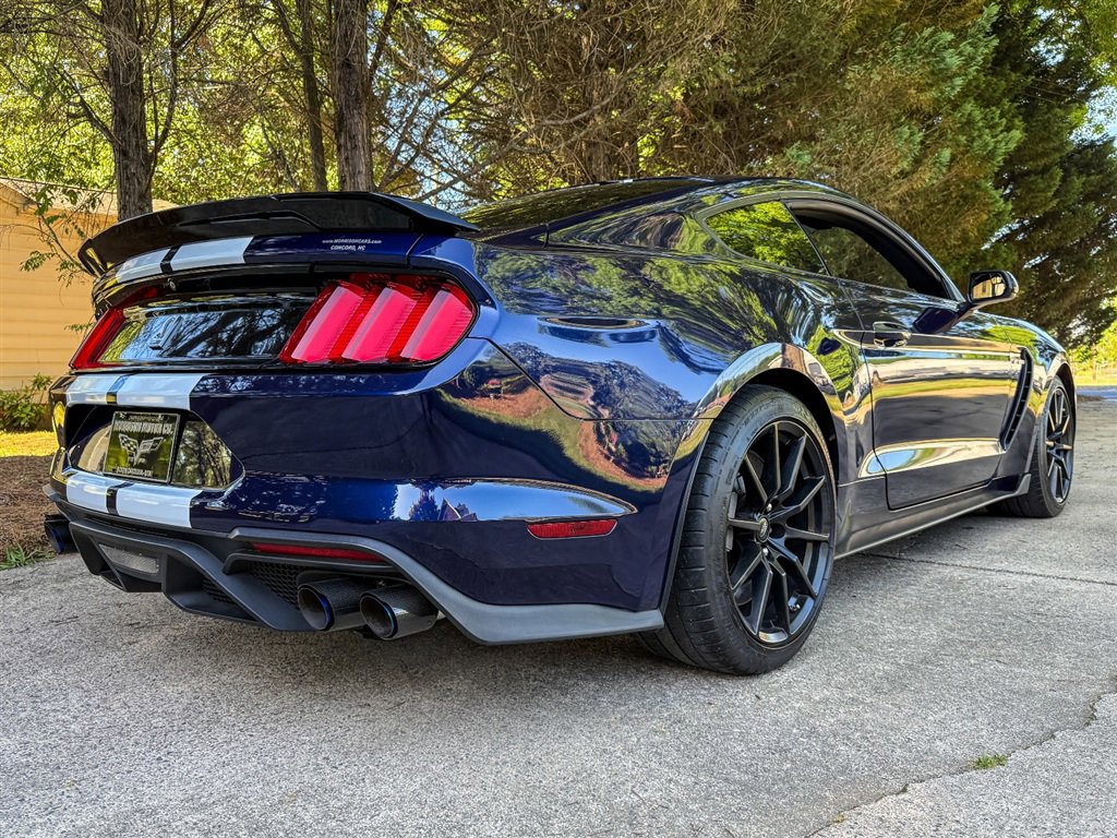 Used 2018 Ford Mustang Shelby GT350 RWD image 32