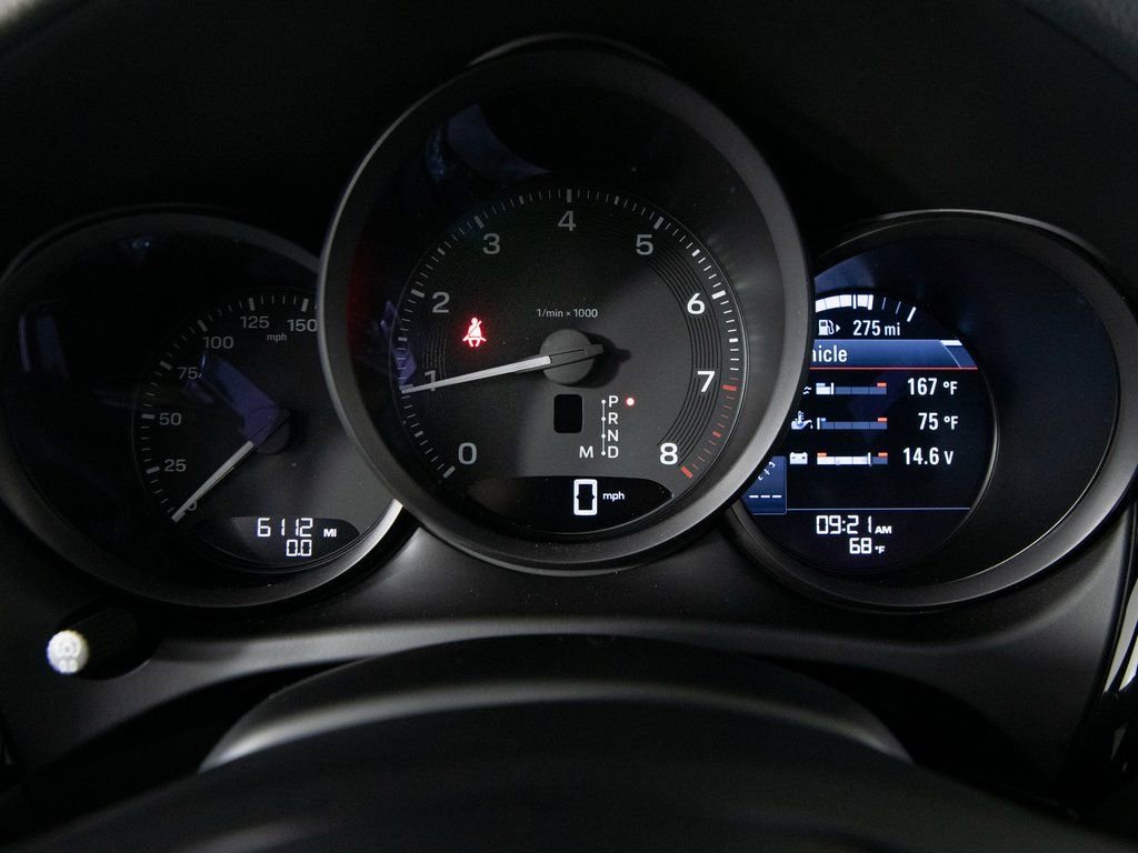 Used 2025 Porsche Macan image 22