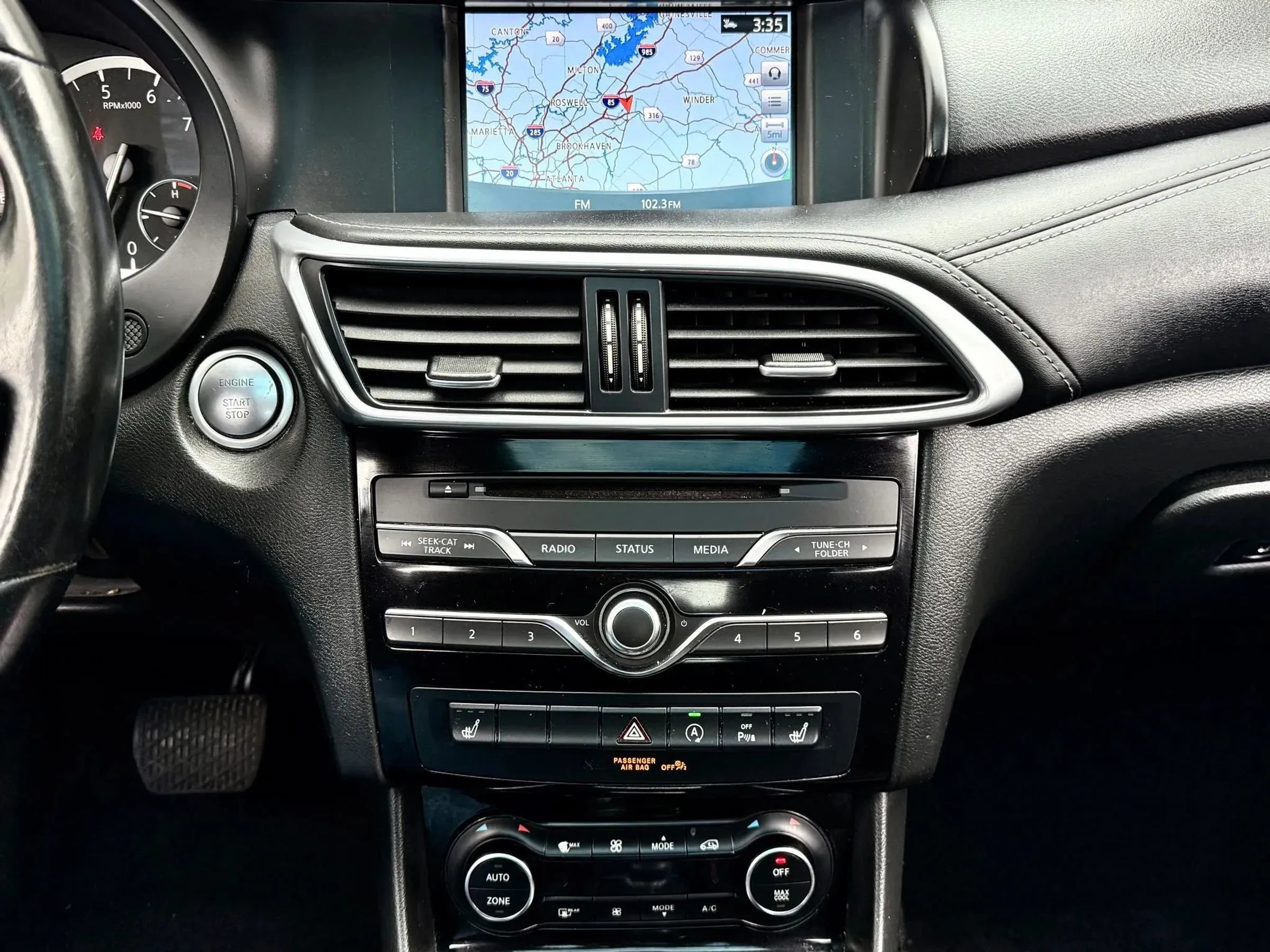 Used 2019 INFINITI QX30 AWD w/ Navigation Package image 24
