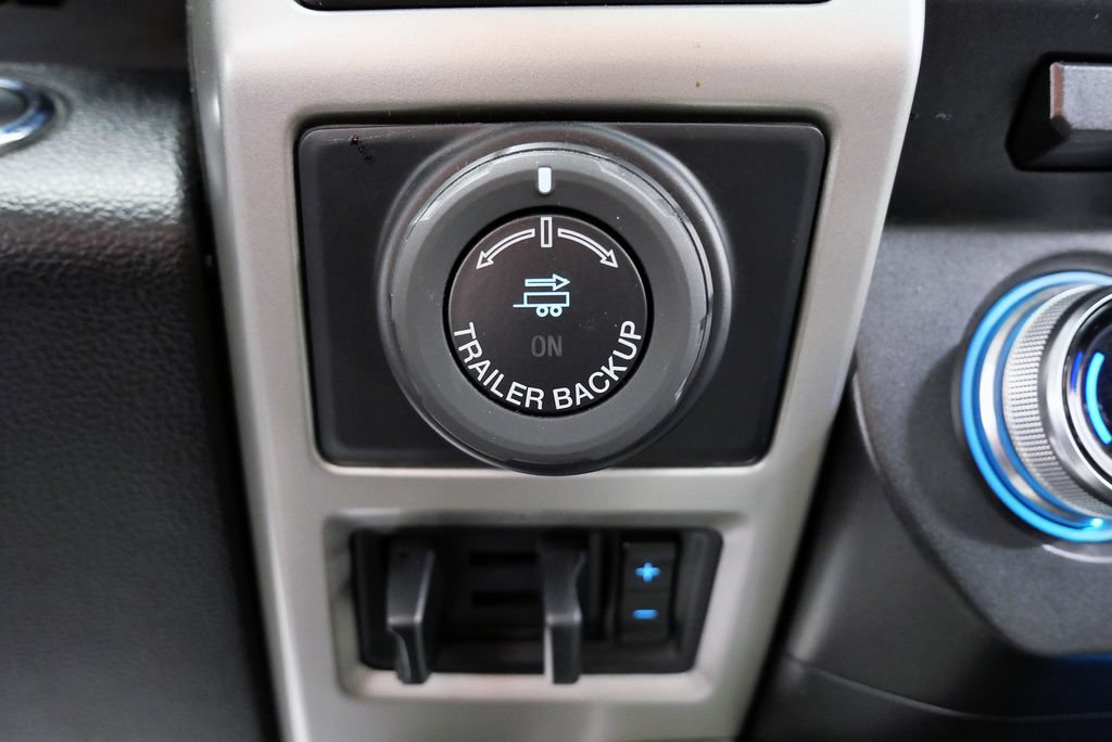 Used 2018 Ford F150 Lariat w/ Equipment Group 502A Luxury AWD/4WD image 30