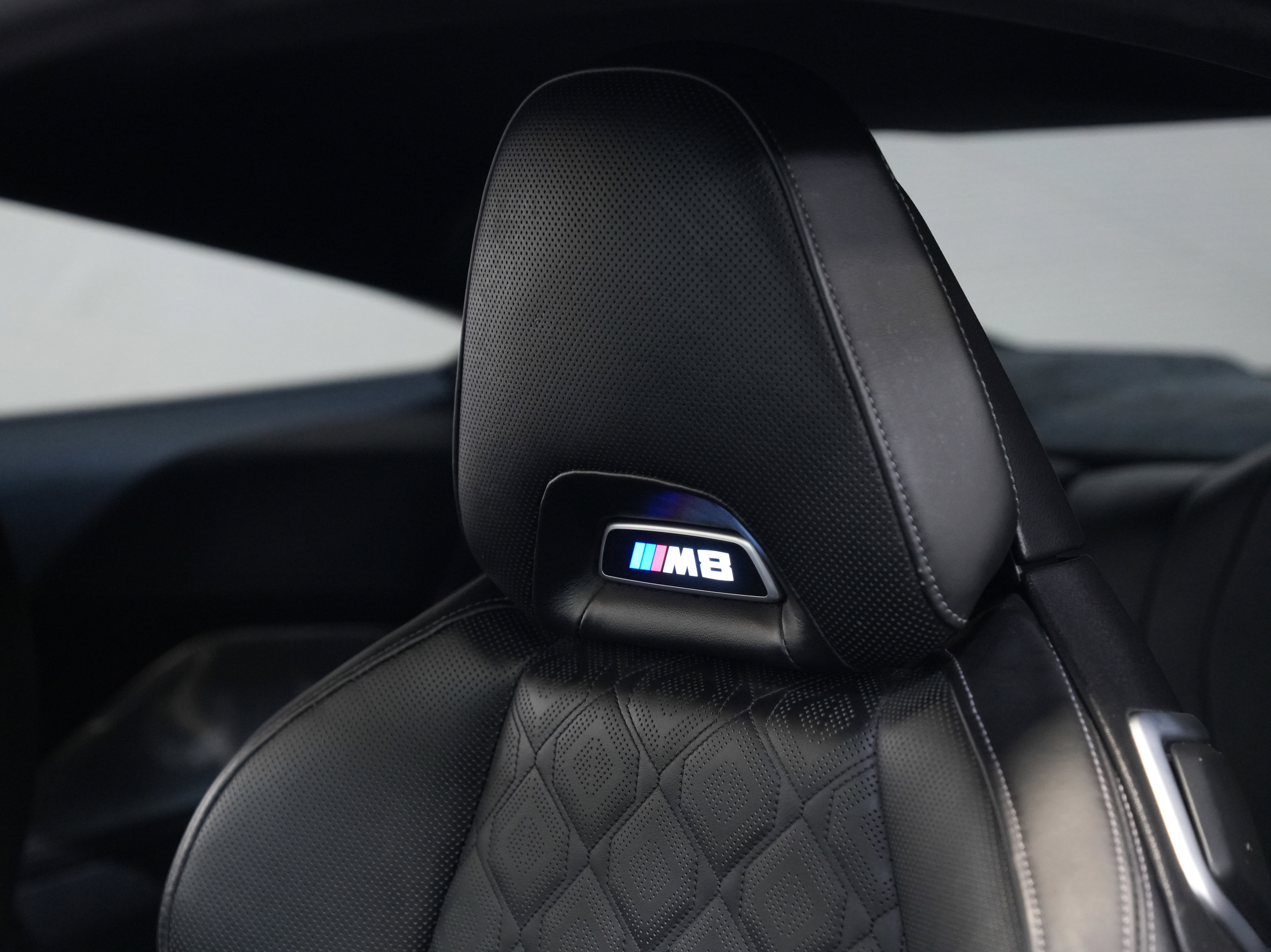 Used 2022 BMW M8 Competition image 24
