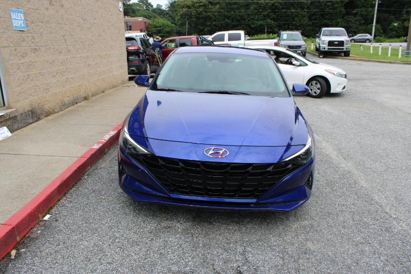 Used 2022 Hyundai Elantra Blue FWD image 2