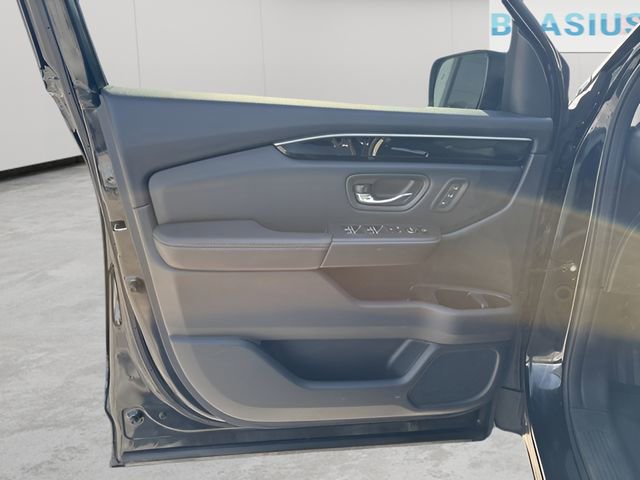 Used 2023 Honda Pilot Touring image 25