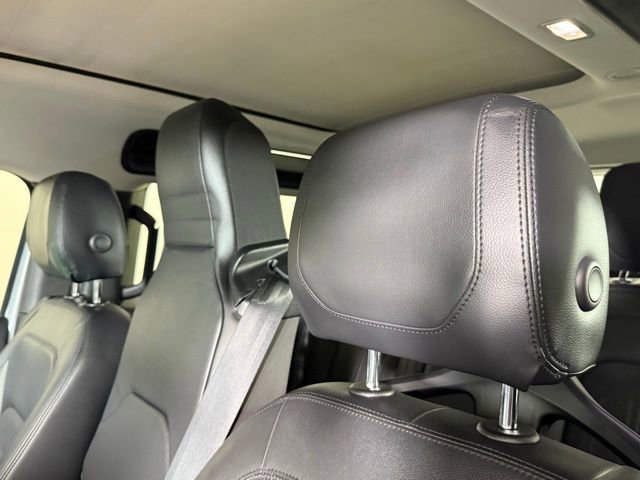 Used 2021 Land Rover Defender 90 First Edition image 14