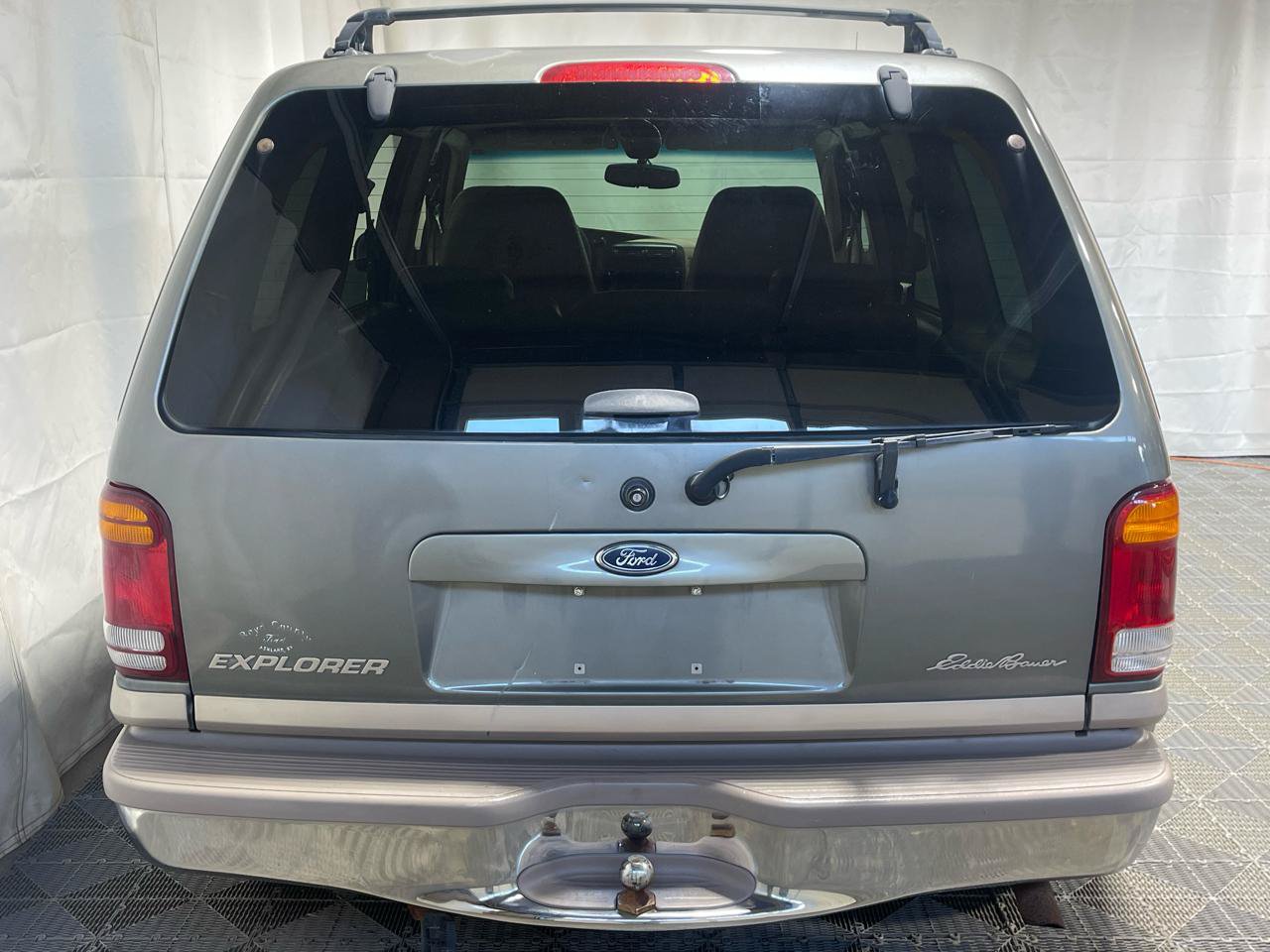 Used 2000 Ford Explorer Eddie Bauer AWD/4WD image 8