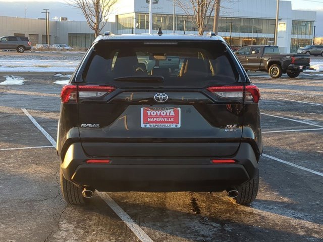 Used 2025 Toyota RAV4 XLE image 6