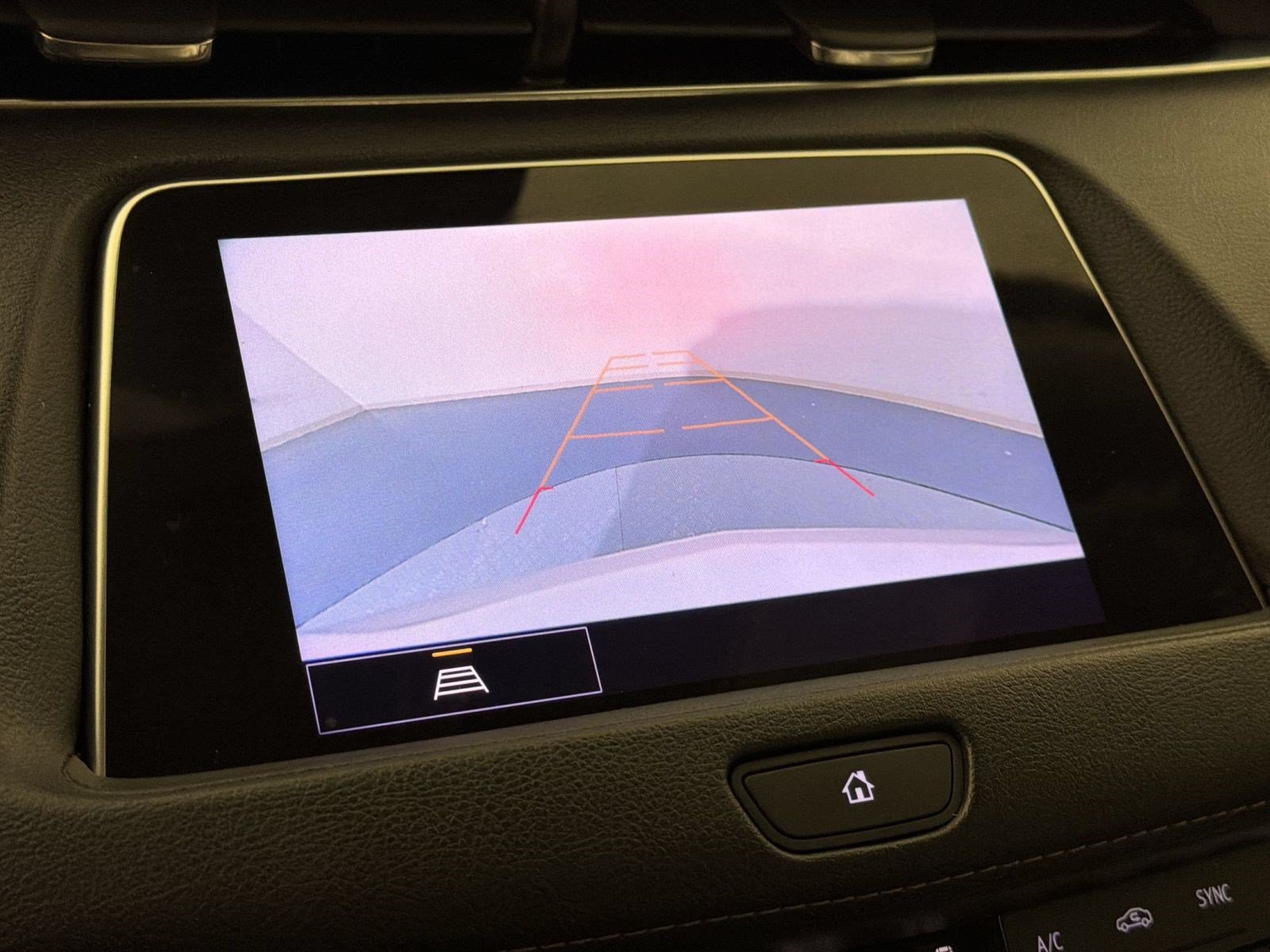 Used 2023 Cadillac XT4 Premium Luxury w/ Cold Weather Package FWD image 21