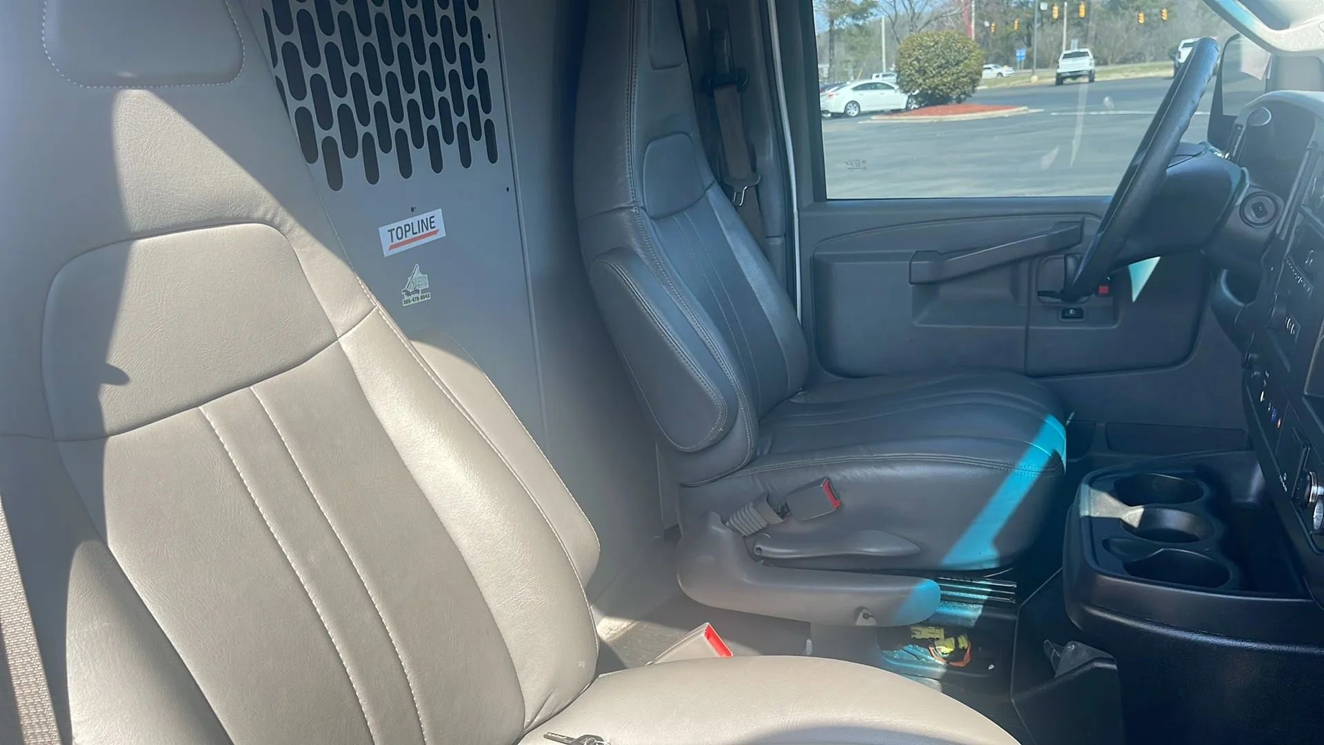 Used 2021 Chevrolet Express 2500 Regular Van 3D w/ Driver Convenience Package image 10