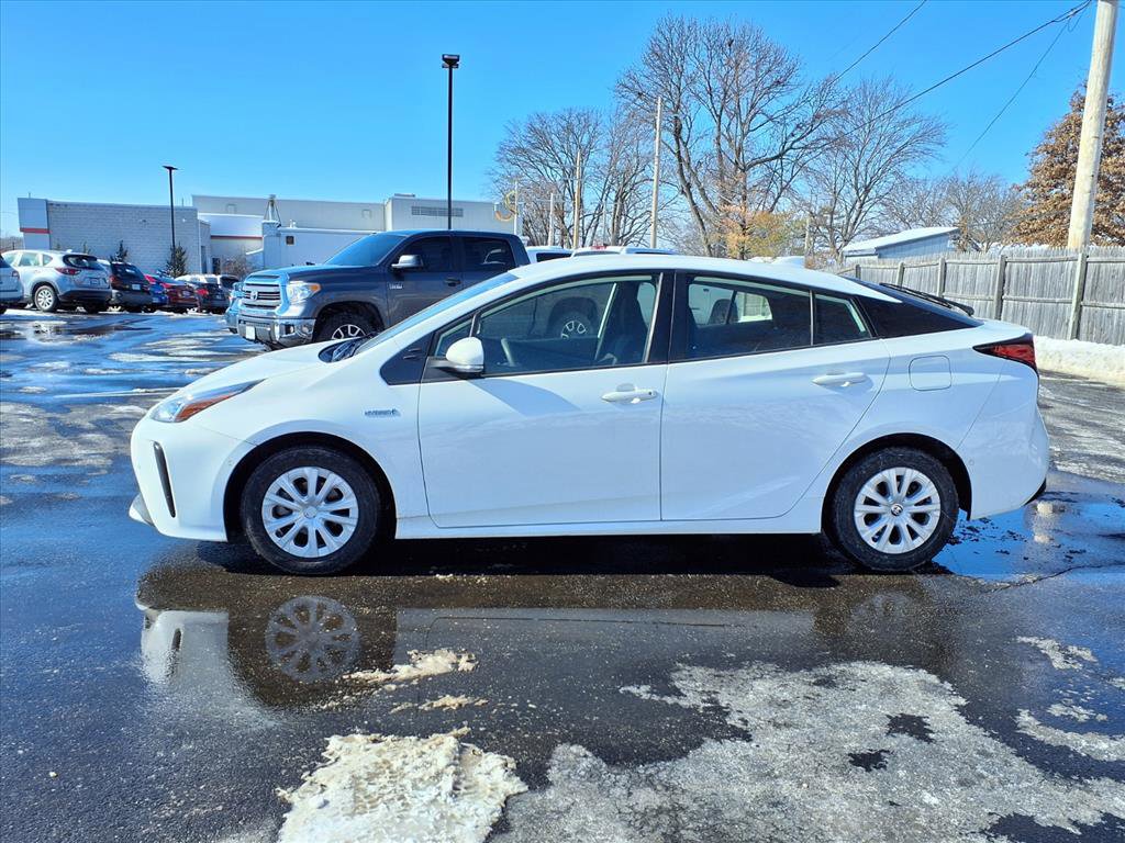 Used 2021 Toyota Prius LE image 29