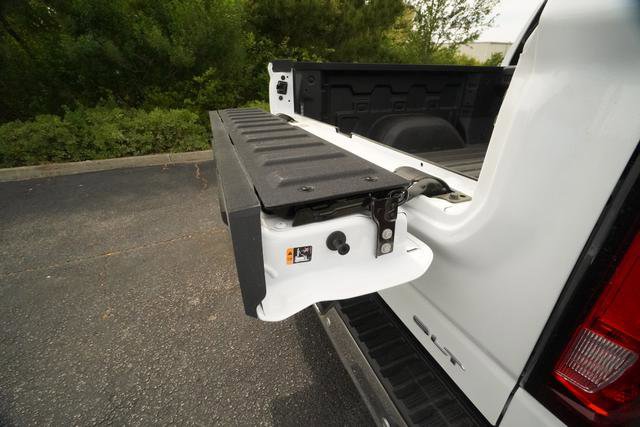 Used 2026 GMC Sierra 1500 SLT w/ SLT Premium Plus Package AWD/4WD image 11