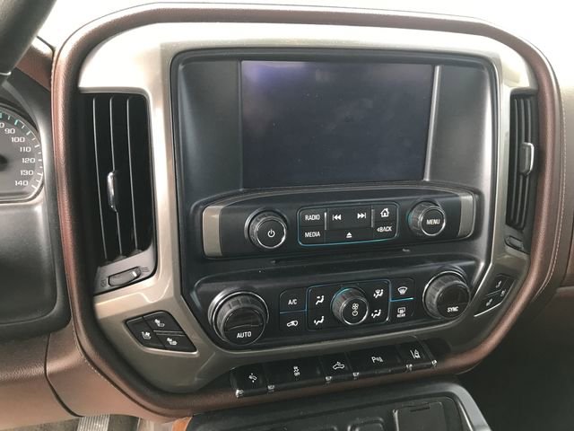 Used 2016 Chevrolet Silverado 2500 High Country w/ High Country Premium Package AWD/4WD image 9