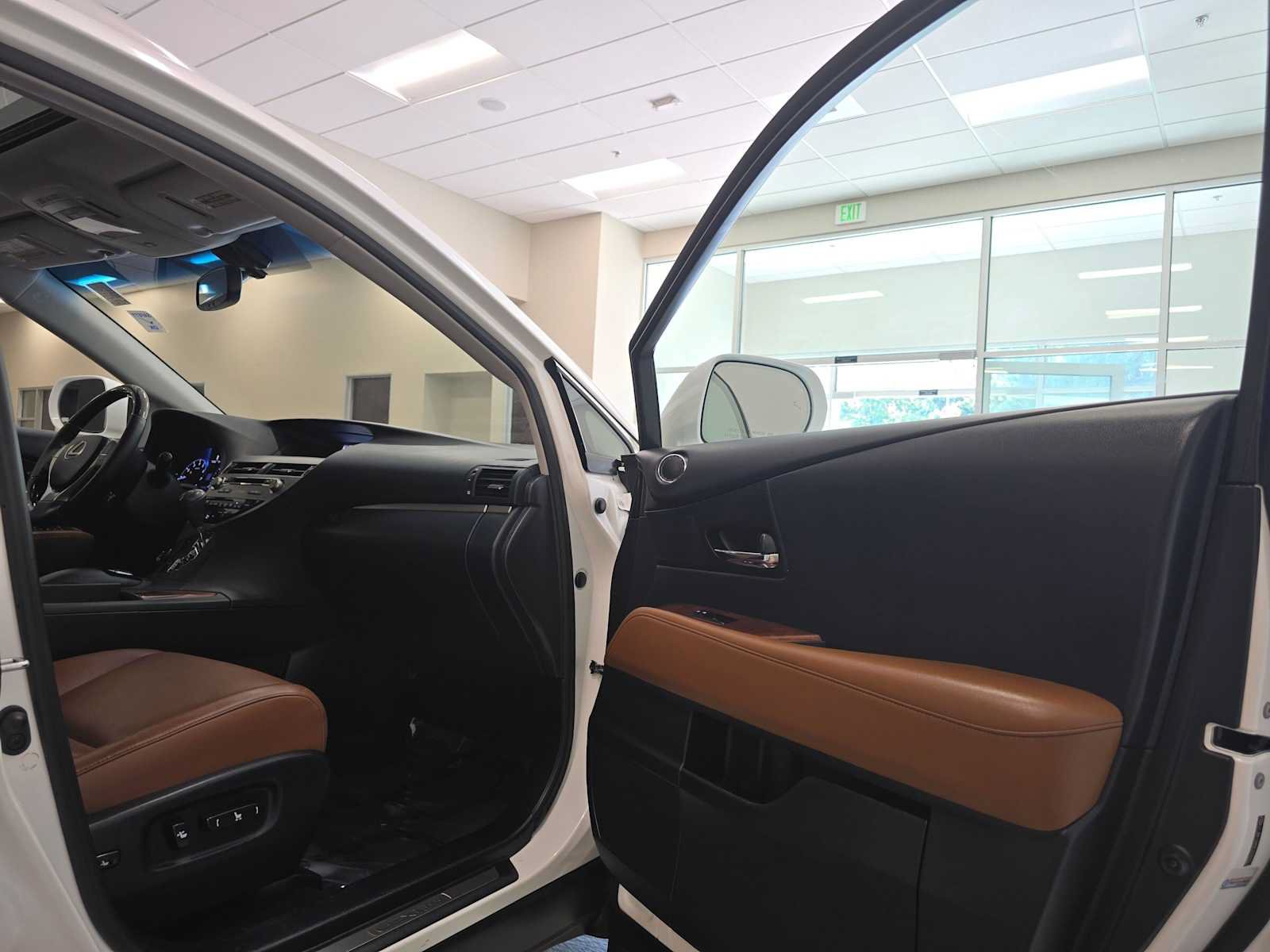 Used 2014 Lexus RX 350 AWD w/ Navigation Package image 30