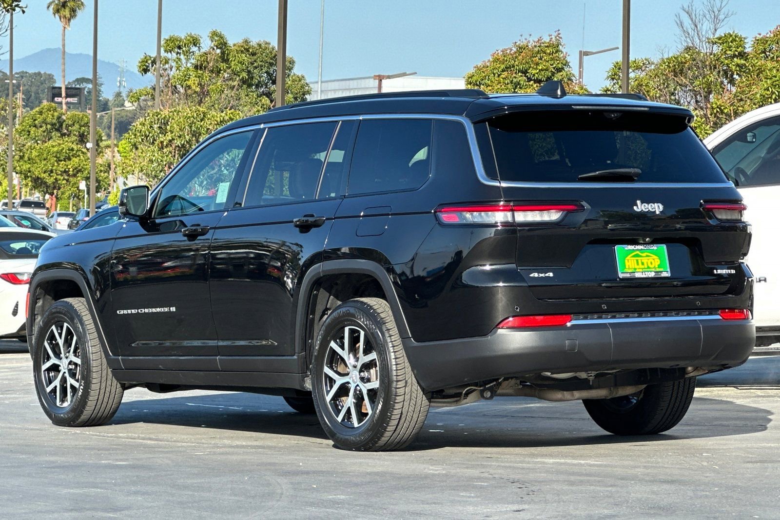 Used 2024 Jeep Grand Cherokee L Limited w/ Luxury Tech Group II AWD/4WD image 7