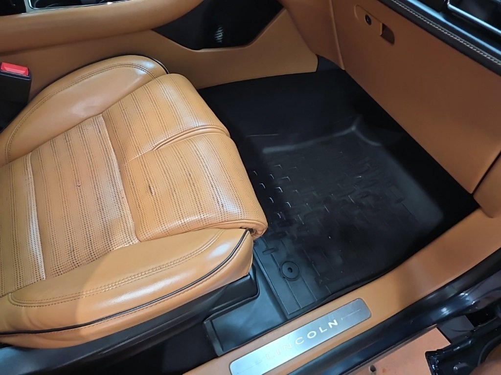 Used 2021 Lincoln Aviator Black Label w/ Dynamic Handling Package image 16