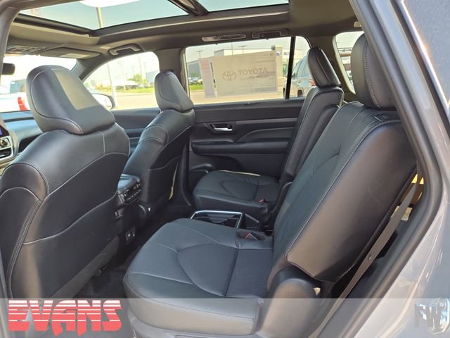 New 2026 Toyota Grand Highlander AWD Hybrid image 25