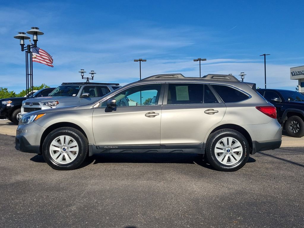 Used 2017 Subaru Outback 2.5i Premium AWD/4WD image 6