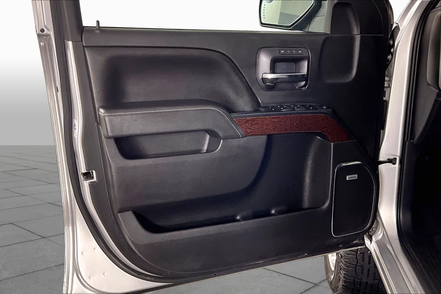 Used 2015 GMC Sierra 2500 SLT AWD/4WD image 21