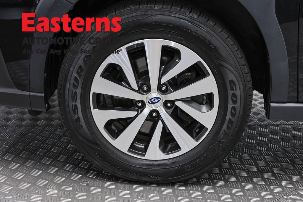 Used 2023 Subaru Outback Premium AWD/4WD image 30