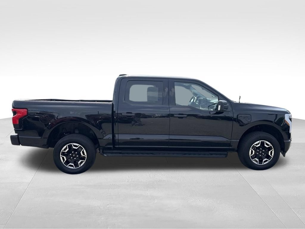 Used 2023 Ford F150 Lightning XLT AWD/4WD image 5