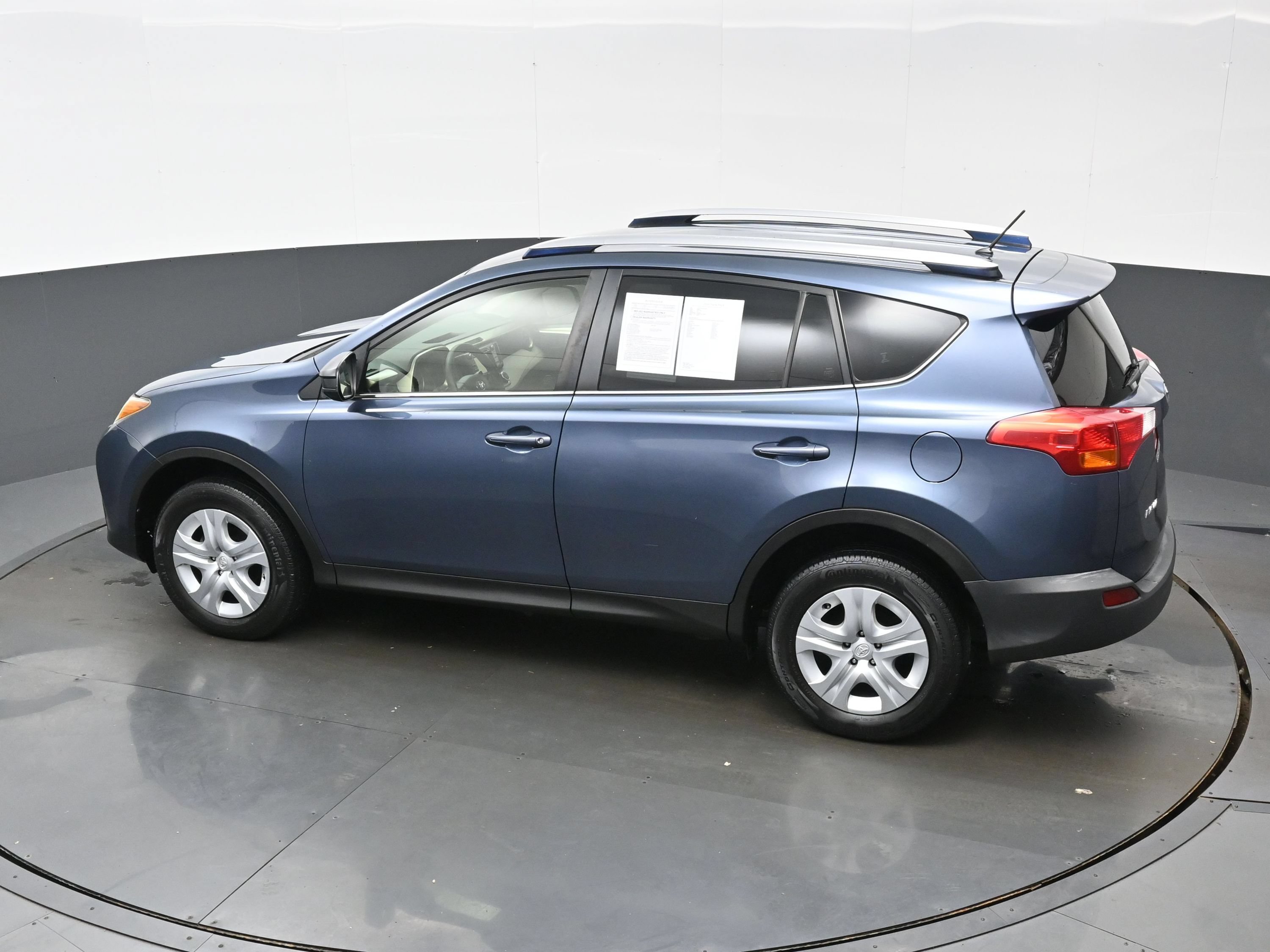 Used 2014 Toyota RAV4 LE FWD image 34
