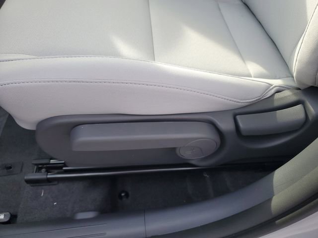 New 2026 Hyundai Kona SE AWD/4WD image 17