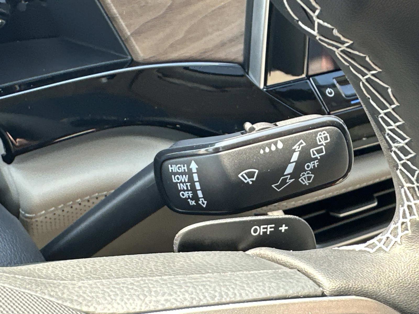 New 2026 Volkswagen Atlas SE image 26