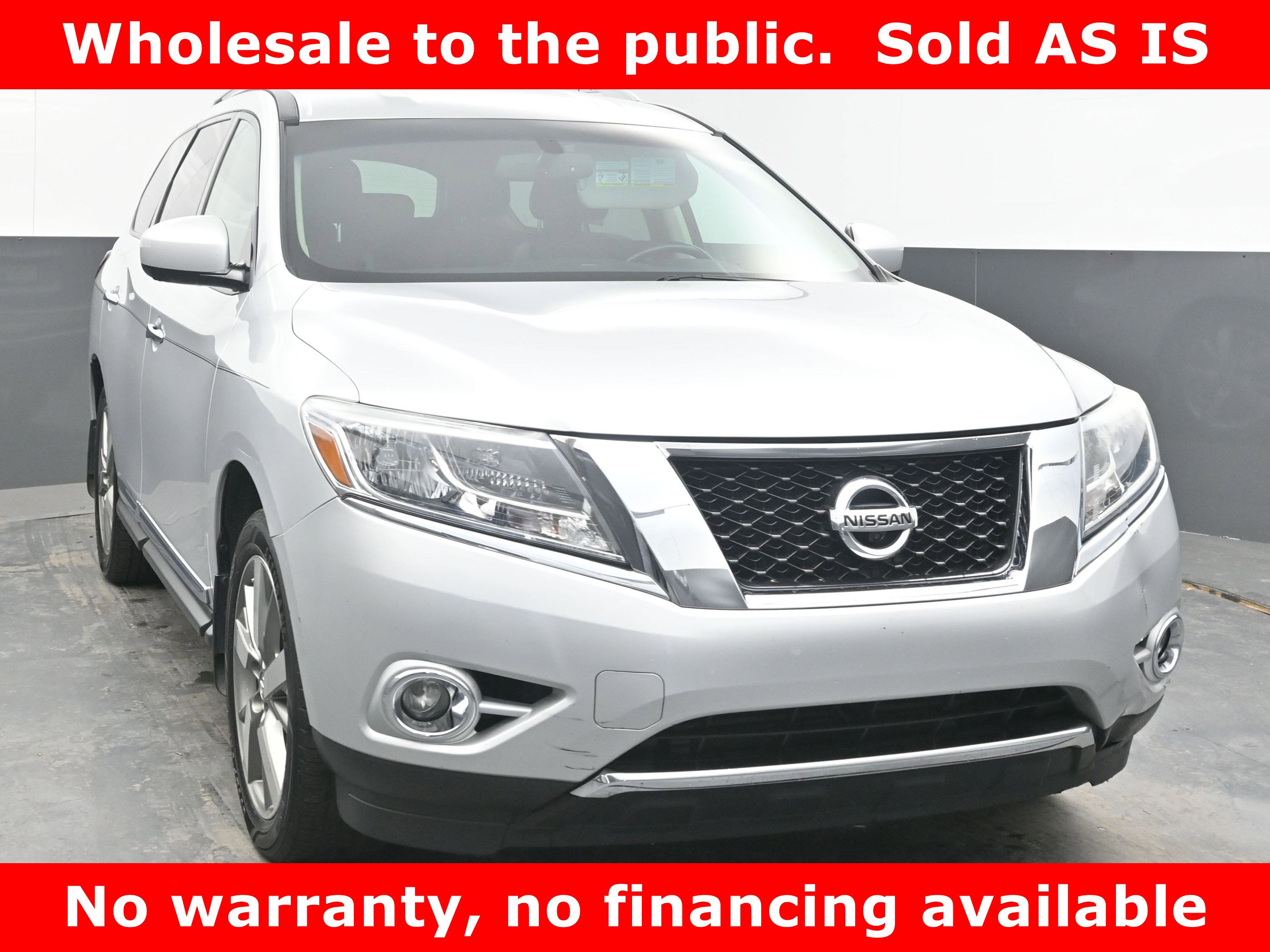 Used 2013 Nissan Pathfinder Platinum image 2