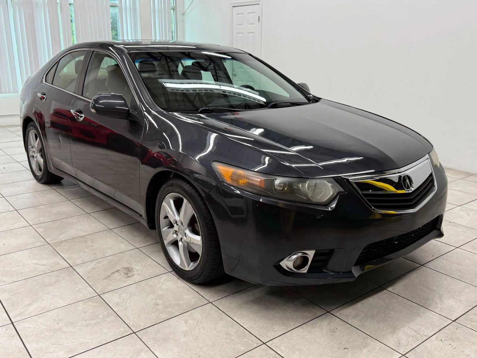 Used 2011 Acura TSX Sedan FWD image 1